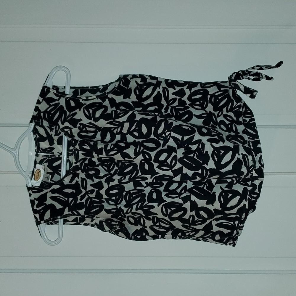 Sleeveless Blouse